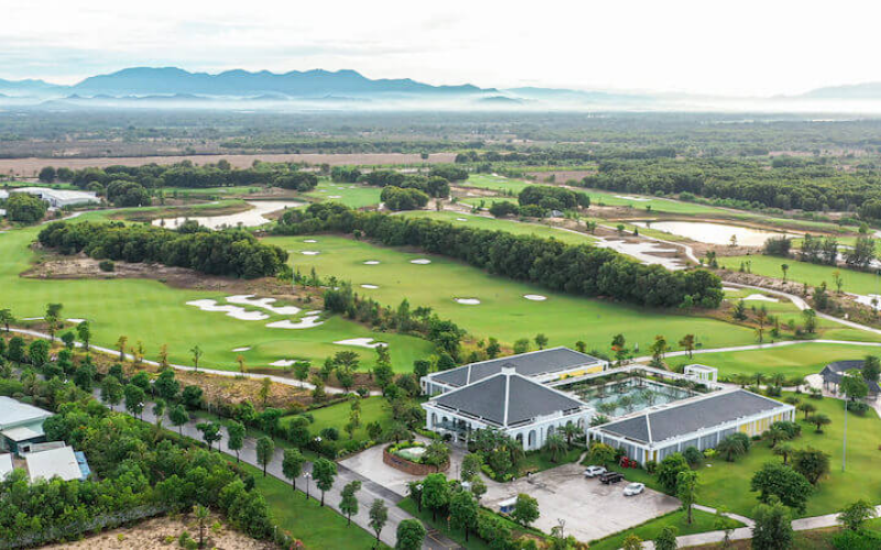 Luật chơi golf 18 lỗ (9)