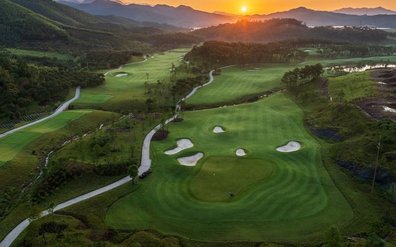 Sân Golf Đông Triều Silk Path Đông Triều Golf & Country Club (6)