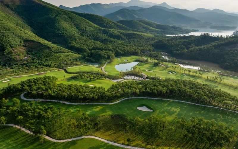 Sân Golf Đông Triều Silk Path Đông Triều Golf & Country Club
