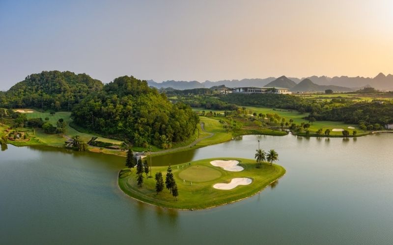 Sân Golf Hoàng Gia - royal golf course