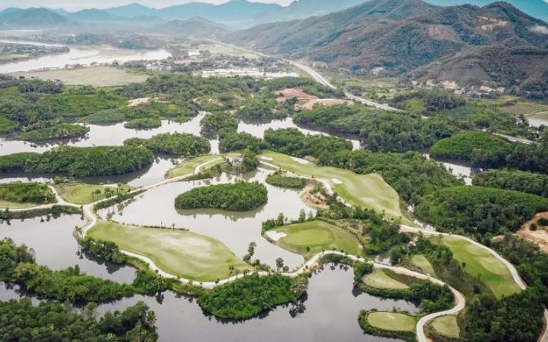 Sân Golf Ngôi Sao Yên Bái