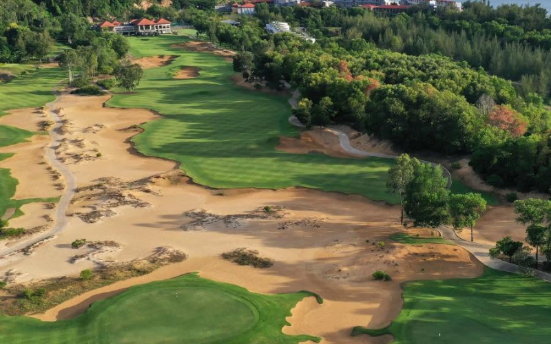 Sân Laguna Golf Lăng Cô (5)