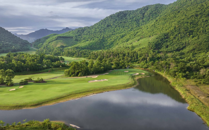 Sân Laguna Golf Lăng Cô (7)
