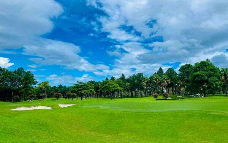 Sân golf Đầm Vạc (Heron Lake Golf Club)