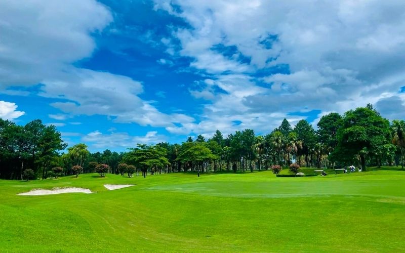Sân golf Đầm Vạc (Heron Lake Golf Club)