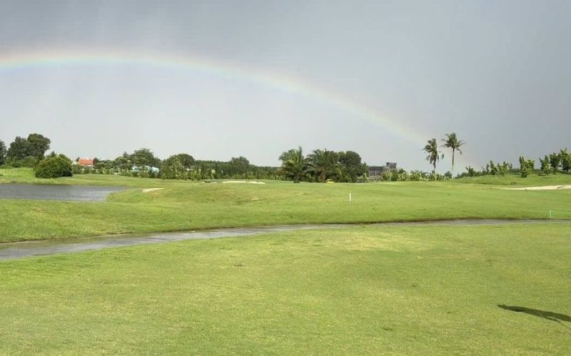 Sân golf Mekong (Royal Island Golf Club) (2)