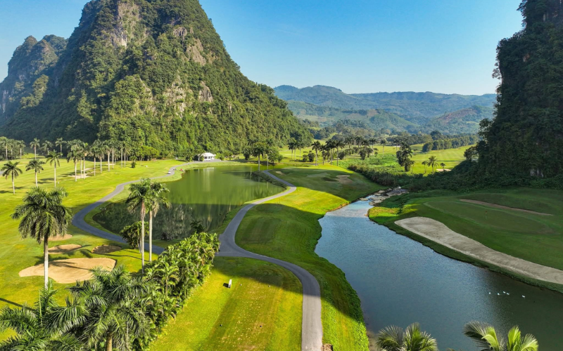 Sân golf Phượng Hoàng (Phoenix Golf Resort) (4)