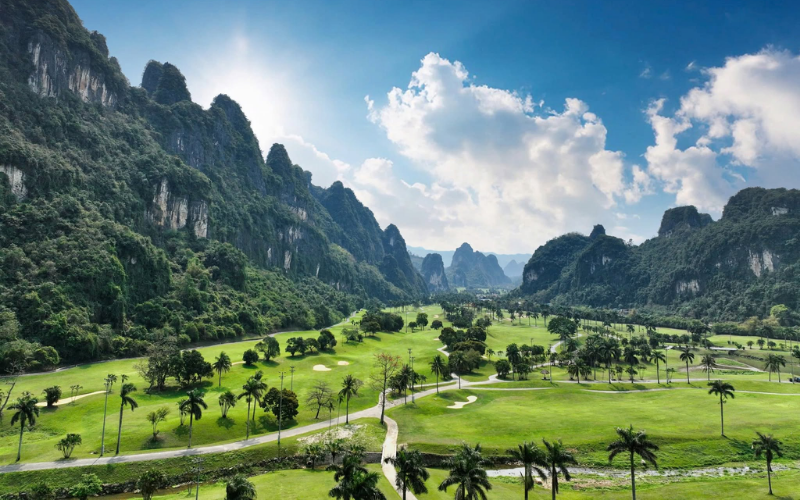 Sân golf Phượng Hoàng (Phoenix Golf Resort) (7)