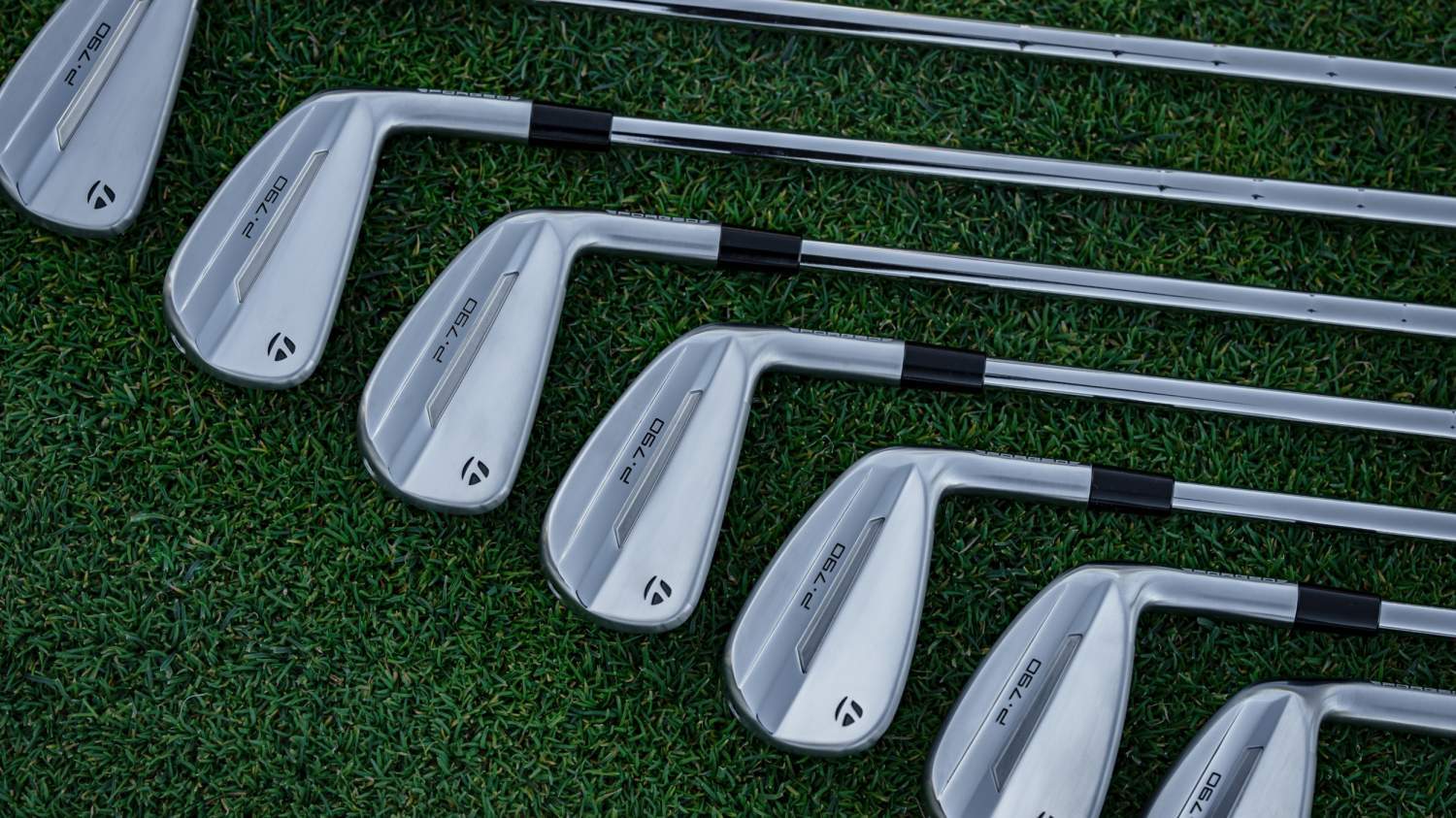 TaylorMade P790 Irons: Vì Sao Luôn Là “Lựa Chọn Quốc Dân” Của Golfer?